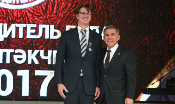 В. Швецов удостоен ордена «Дуслык» (орден «Дружбы»), государственной награды Республики Татарстан